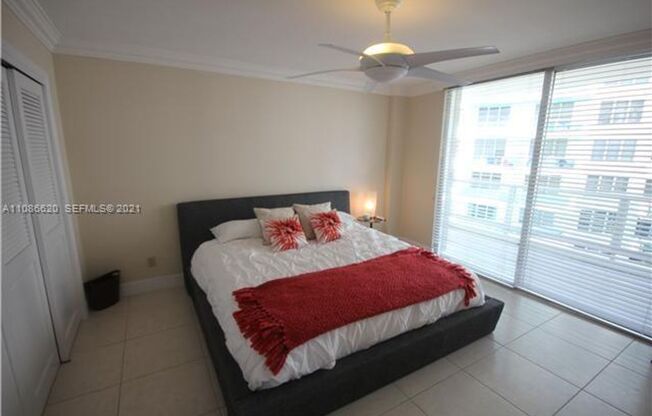 2 beds, 2 baths, 1,350 sqft, $4,500, Unit 5151 Collins Av # 1030
