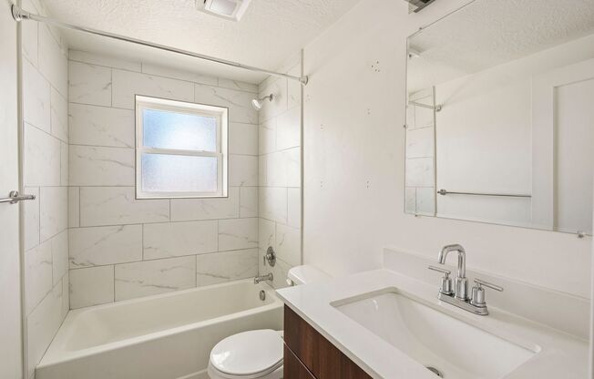 Studio, 1 bath, 275 sqft, $999, Unit 03
