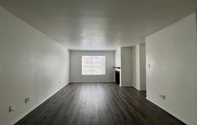 2 beds, 2 baths, 1,000 sqft, $1,315, Unit 1009