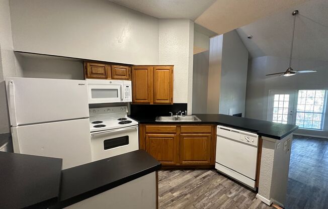 2 beds, 1 bath, 974 sqft, $1,215, Unit 1008