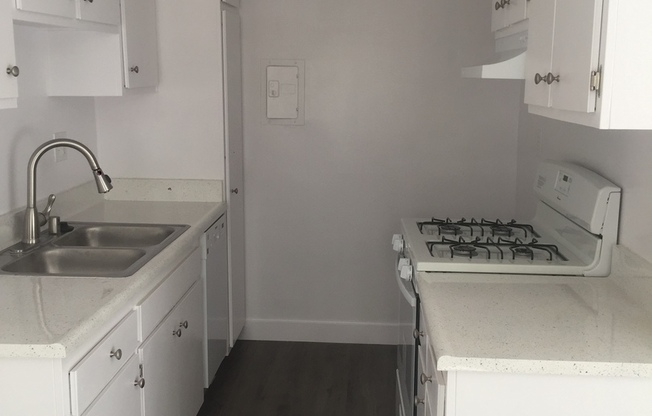 1 bed, 1 bath, $1,895, Unit 113