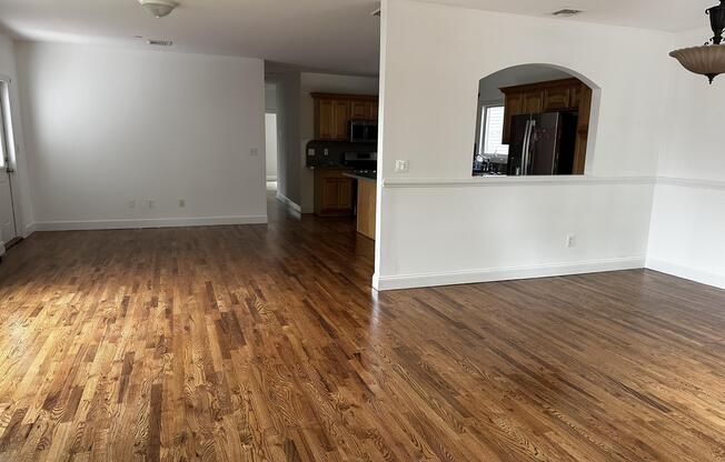 4 DUNBAR ST