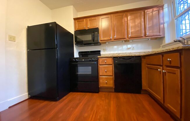 2 beds, 1 bath, $1,965, Unit 328#2