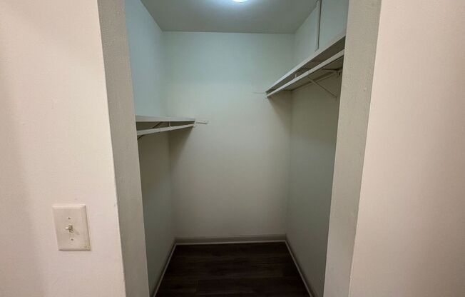 1 bed, 1 bath, 480 sqft, $1,165, Unit 201