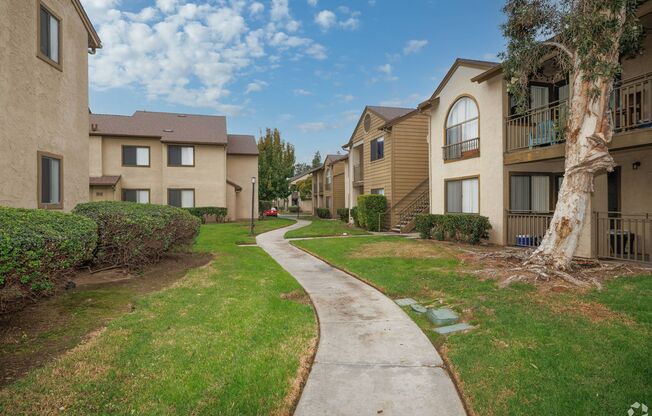 2 beds, 2 baths, 920 sqft, $2,320, Unit 194