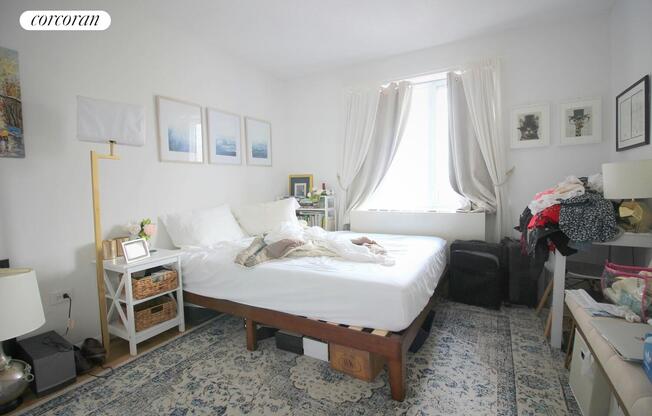 2 beds, 2 baths, $8,400, Unit 5D