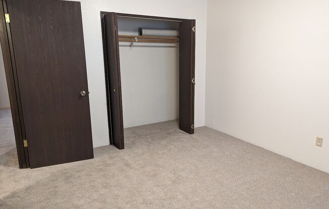 2 beds, 1.5 baths, $1,400, Unit RD5-TFS