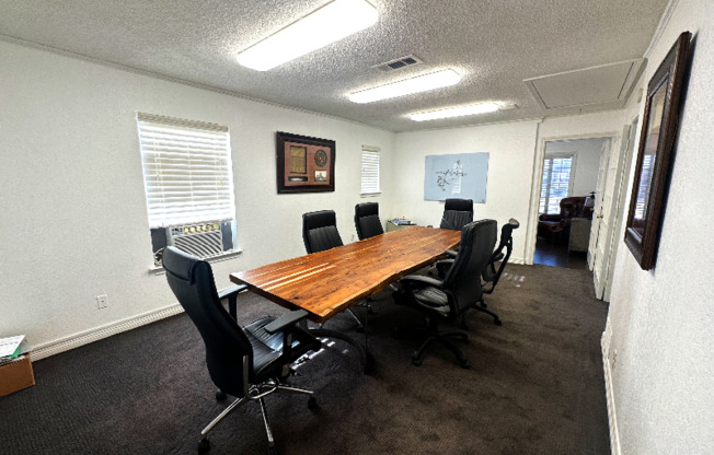 1220 BROWN TRL
