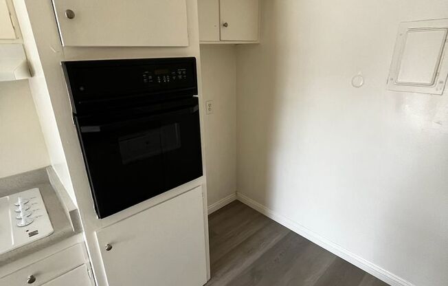 1 bed, 1 bath, 700 sqft, $1,950