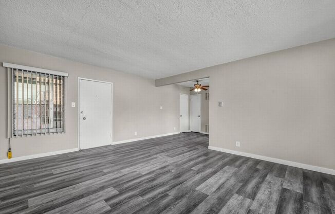 Top floor unit unit with Pool!
