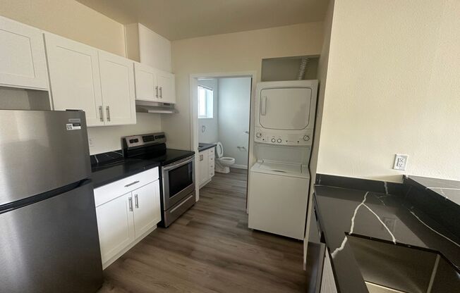 Newly remodeled 4-story Apartment Downtown Renton