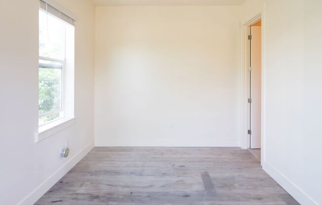 Studio, 1 bath, 242 sqft, $1,149, Unit 212