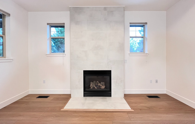 Modern Craftsman 4 Bedroom Home!