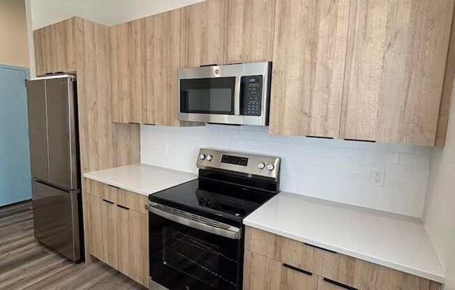 2 beds, 2 baths, 720 sqft, $1,999, Unit 820 #301