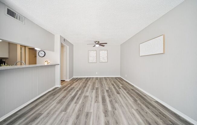 2 beds, 2 baths, 968 sqft, $949, Unit 86005