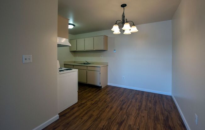 1 bed, 1 bath, 750 sqft, $850, Unit 32752-202