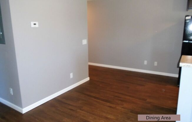 2 beds, 1 bath, 999 sqft, $1,380, Unit 310-304