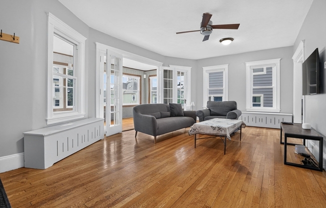 453 BROADWAY