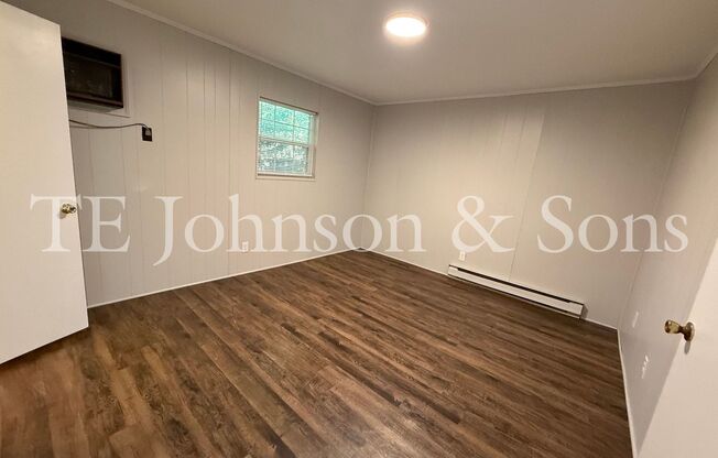 1 bed, 1 bath, $695, Unit 126 Weatherwood 6
