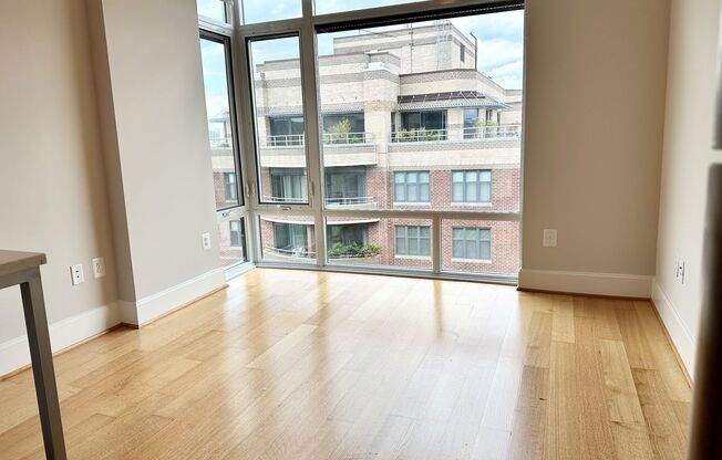 1 bed, 1 bath, $2,750, Unit 712