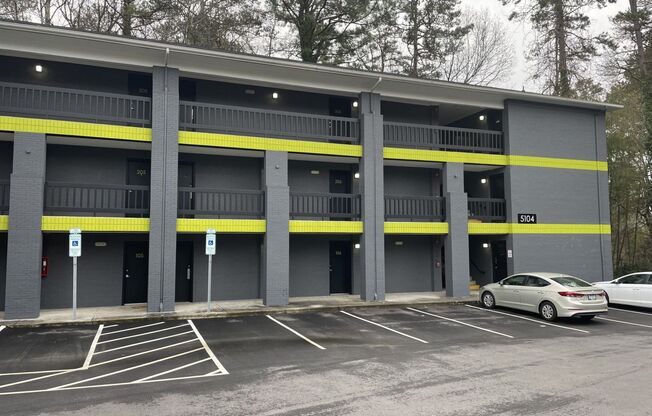 Hollyridge Dr 5104