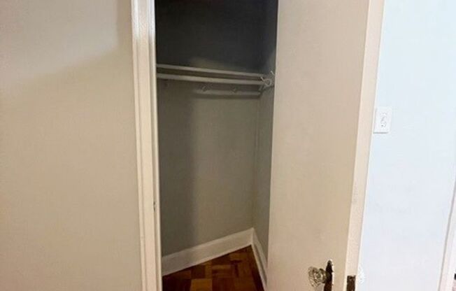 1 bed, 1 bath, 400 sqft, $1,953, Unit 804