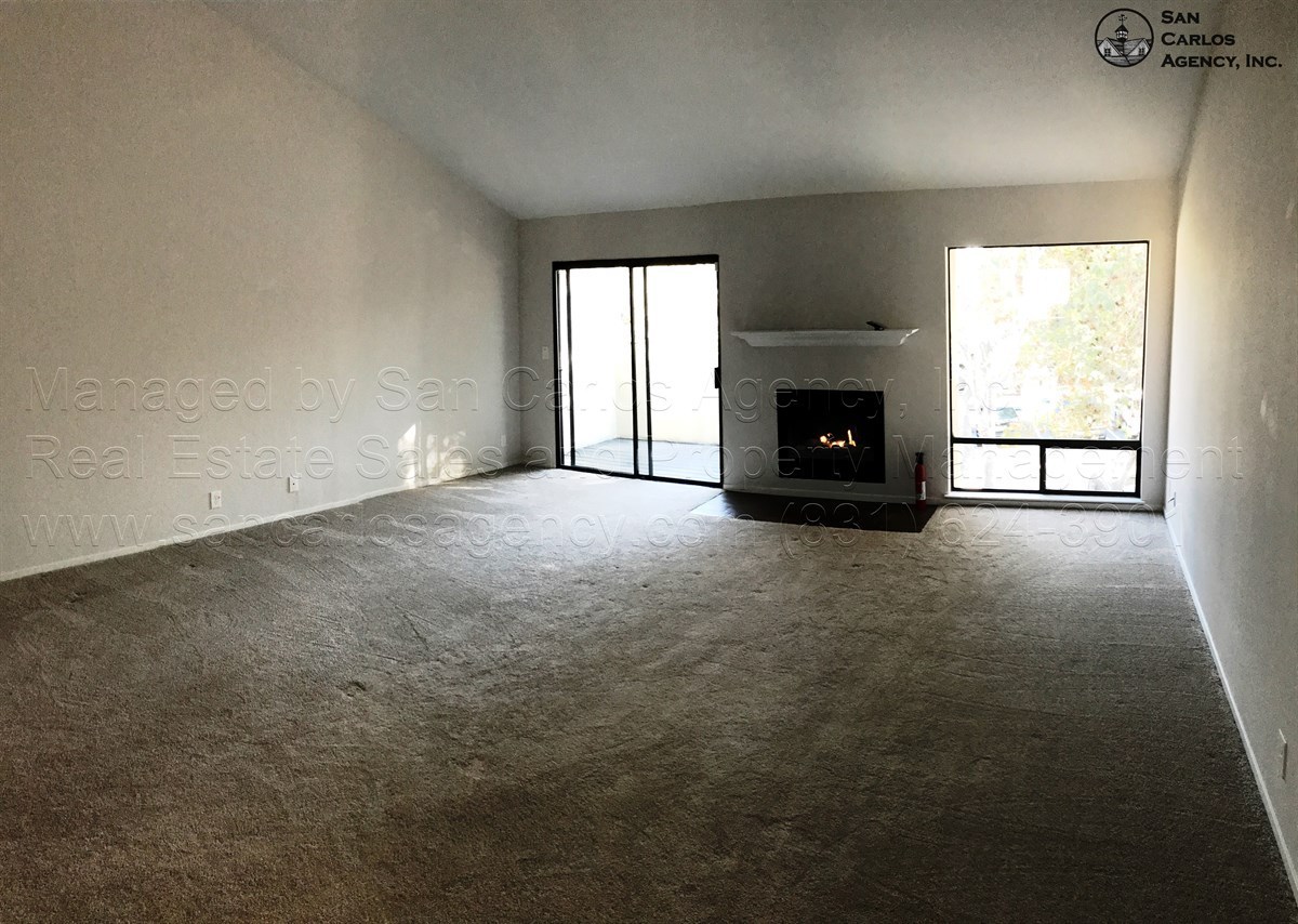 Spacious & Updated 2 Bed Downtown Monterey Condo