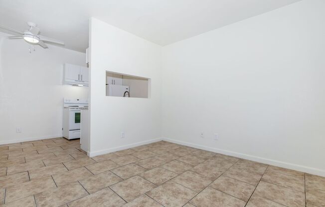 1 bed, 1 bath, 404 sqft, $750, Unit 1170