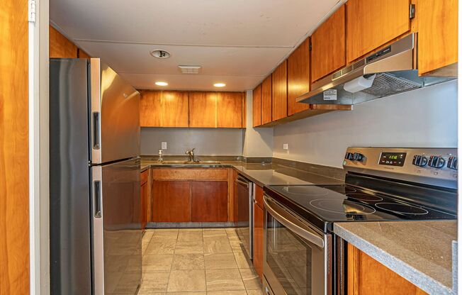 Iolani Court Plaza 703