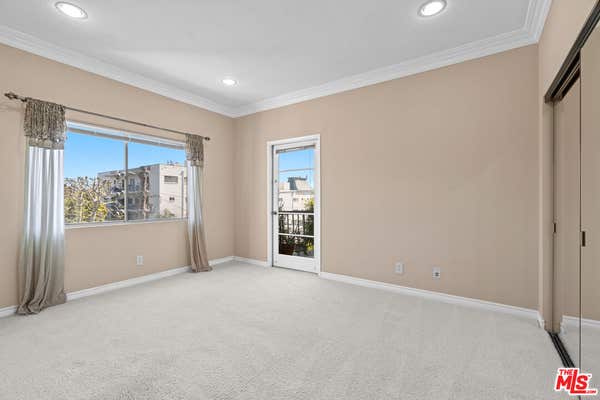 612 S. Barrington Ave. #210
