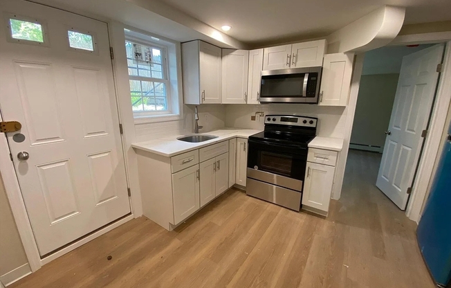 932 Massachusetts Ave