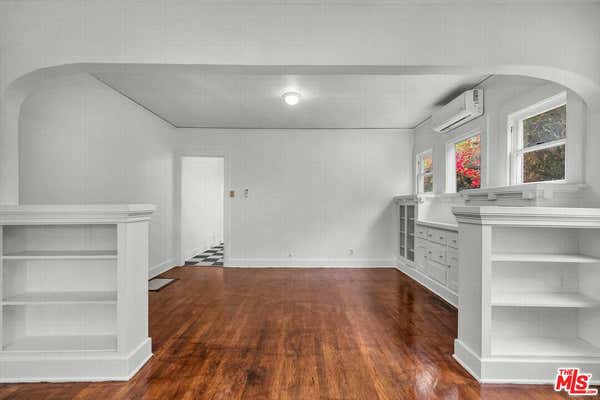 1 bed, 1 bath, 800 sqft, $3,395