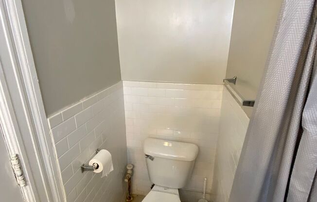 Studio, 1 bath, $1,125, Unit #1111