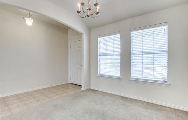 329 CROSSCREEK DR