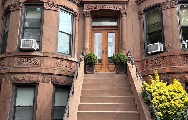 329 SENATOR ST
