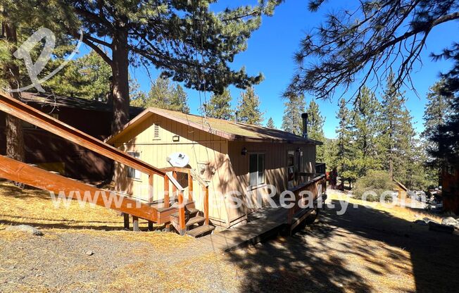 2 Bed, 1 Bath Wrightwood Home!!!