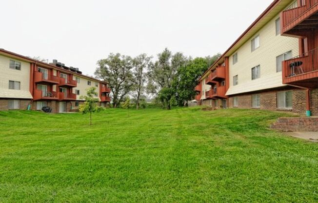 2 beds, 1 bath, 925 sqft, $955, Unit 822/102