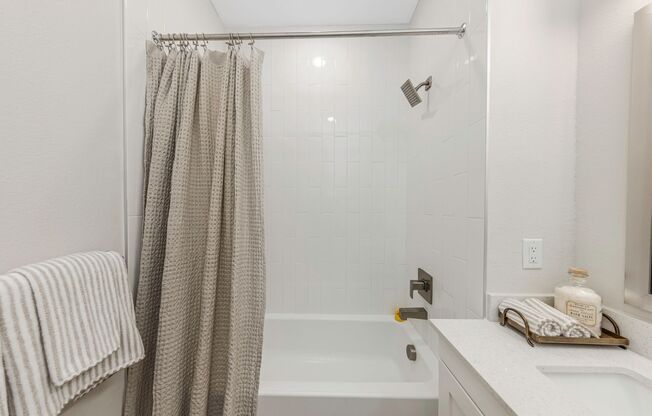 1 bed, 1 bath, 836 sqft, $1,950, Unit B1-103