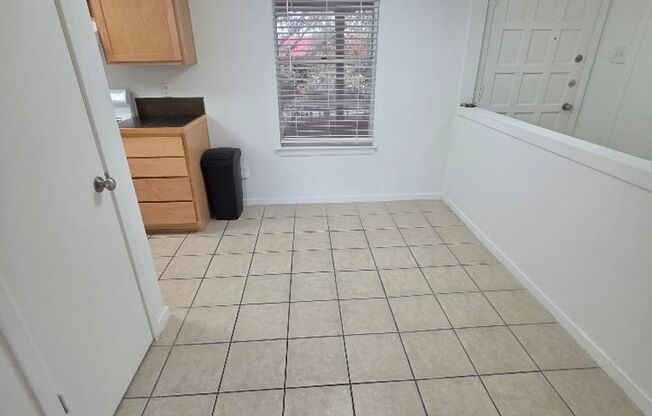 2 beds, 2 baths, 960 sqft, $1,099, Unit ELP2202-363