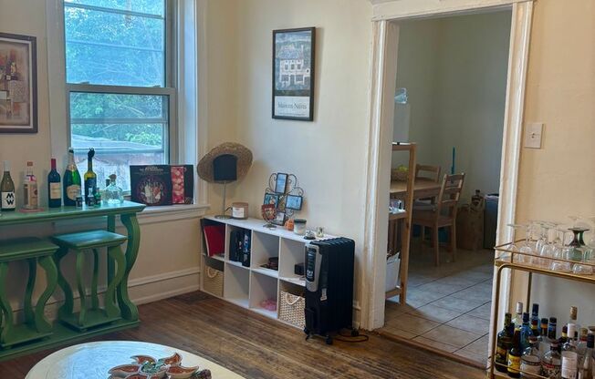 3 beds, 1 bath, 1,400 sqft, $1,575, Unit 210-F47