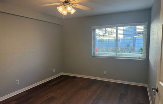 2 beds, 2 baths, 850 sqft, $2,985, Unit 841-05