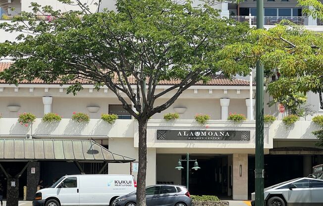 2 beds, 2 baths, $2,400, Unit 1717 Ala Wai Blvd., #2007