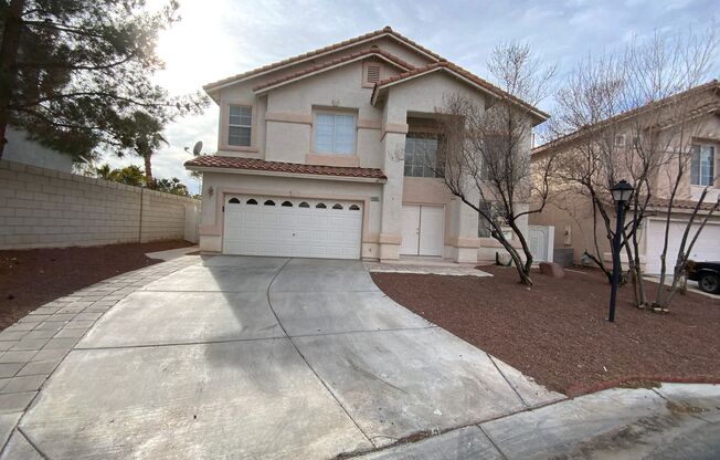 SILVERADO RANCH 4 BEDROOMS 2.5 BATHROOMS WITH Large Cul De Sac LOT!