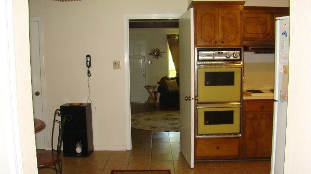 Excellent location! Highland at Starring