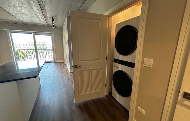 1 bed, 1 bath, 681 sqft, $2,600, Unit 952-709