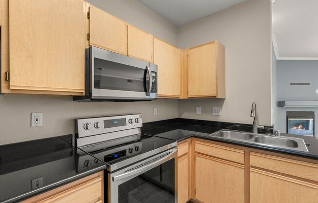 2 beds, 2 baths, $1,595, Unit # 822