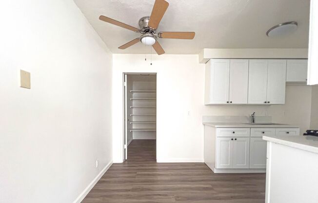 1 bed, 1 bath, 700 sqft, $1,950, Unit F