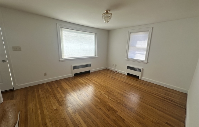 206 ADAMS ST