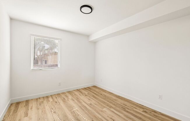 2 beds, 1 bath, 700 sqft, $2,895, Unit 37