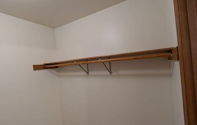 2 beds, 1 bath, 1,100 sqft, $1,319, Unit 1053 5310